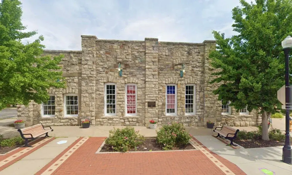 Stone Manor